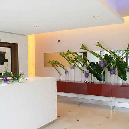 L'assiette Champenoise Hotel 5*