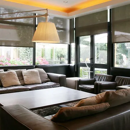 Hotel L'assiette Champenoise 5*