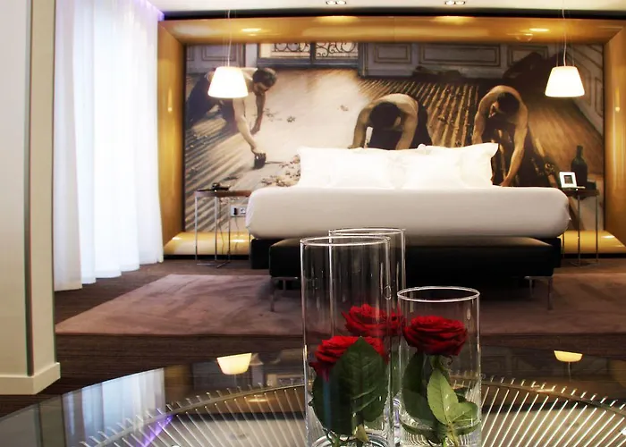 L'assiette Champenoise فندق 5*